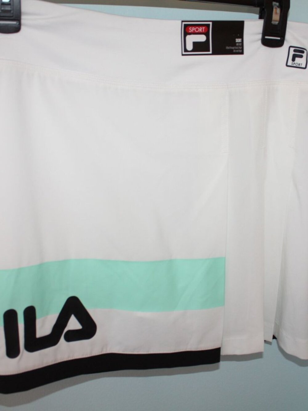 NWT FILA SPORT Size Medium Mid Rise Pleated White Black Mint Green Skort Tennis